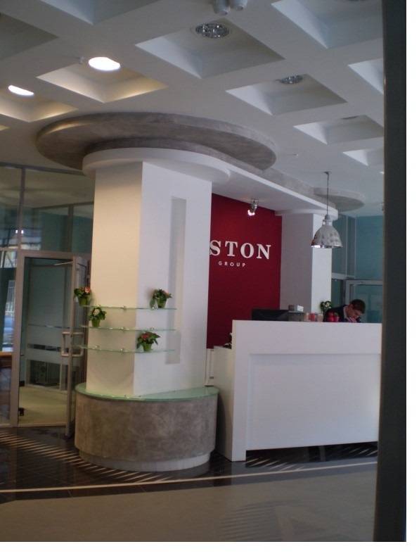 Aston.jpg